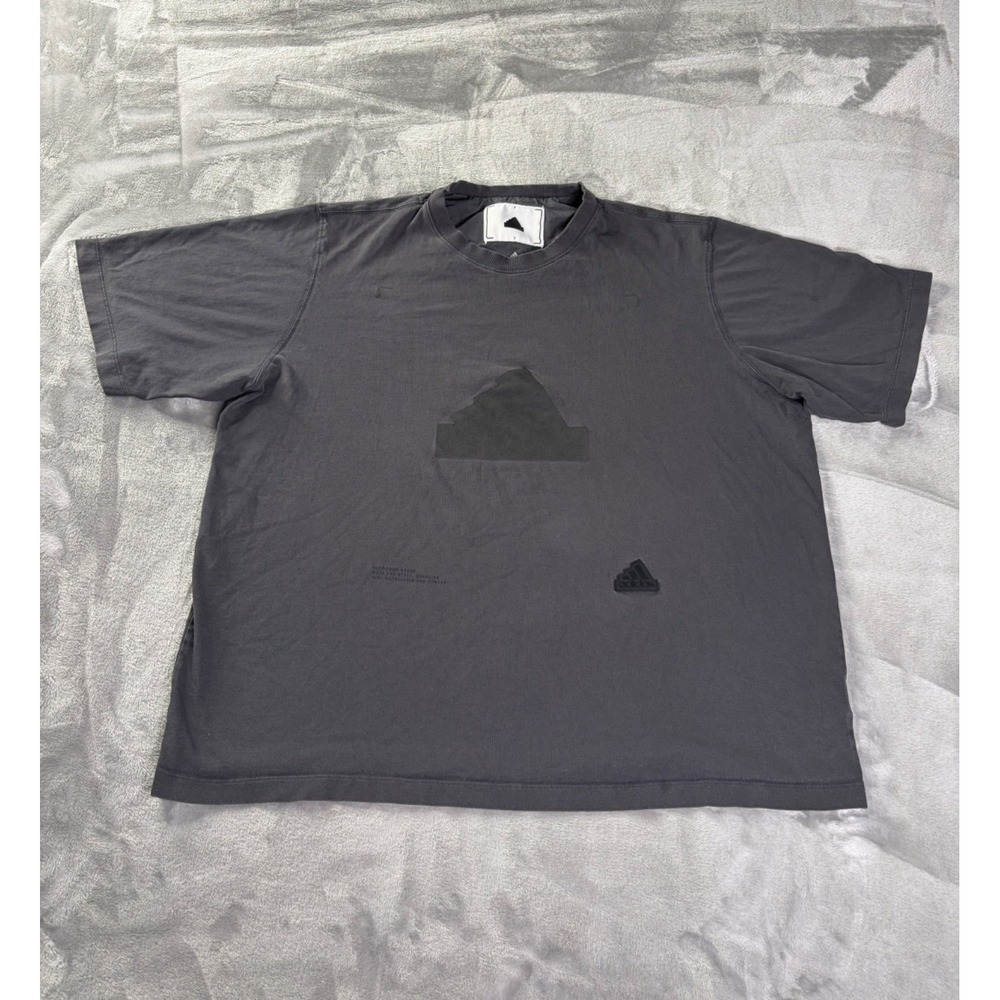 adidas Mens T Shirt XL Gray Boxy Fit Short Sleeve Graphic Crew Neck Streetwear